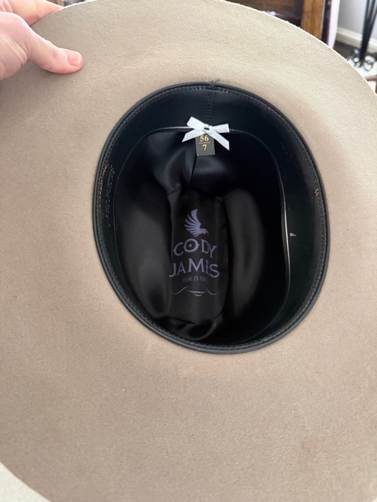 Neutral Wide-Brim Floral Cowgirl Hat - Taupe with Pink & Cream Flowers - Picture 4 of 9